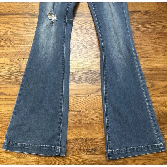 YMI bell Bottom Button Fly High Waisted Women’s Jeans Size 3/26 Distressed - Picture 3 of 16